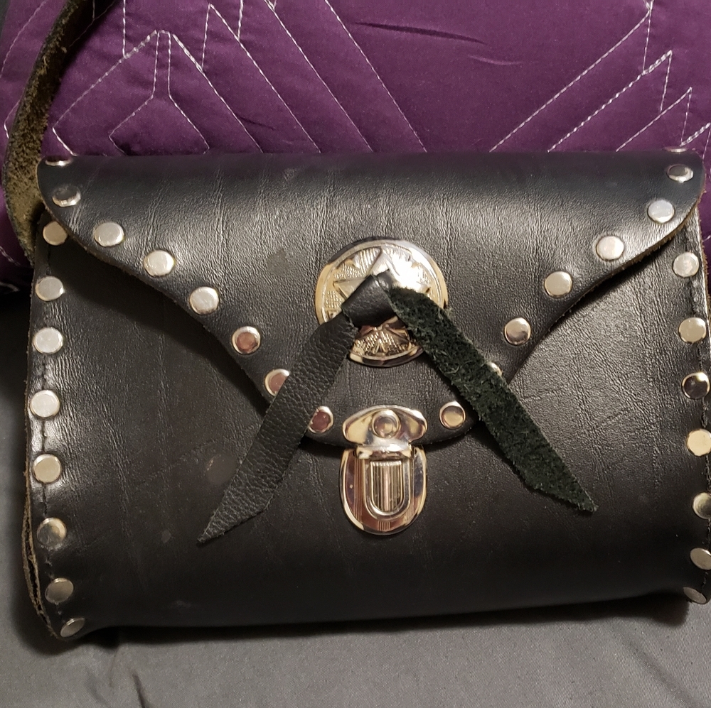Leather small bag